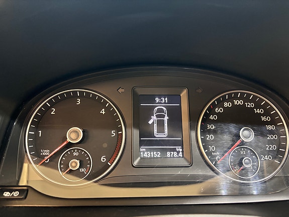 Volkswagen Caddy 13 of 16