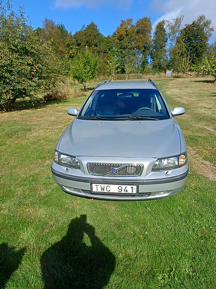 Volvo V70 4 of 7