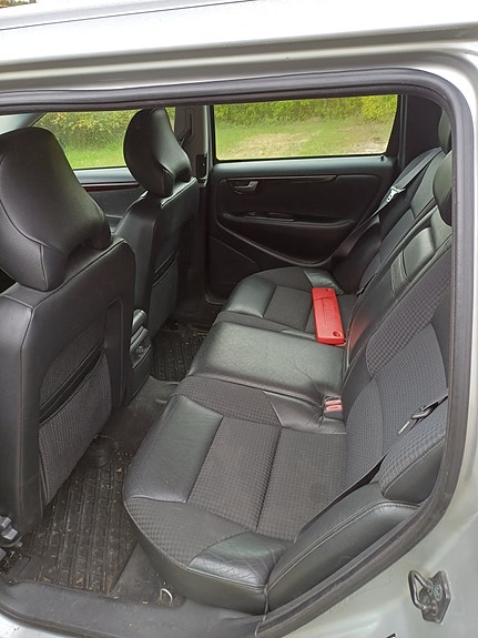 Volvo V70 7 of 7