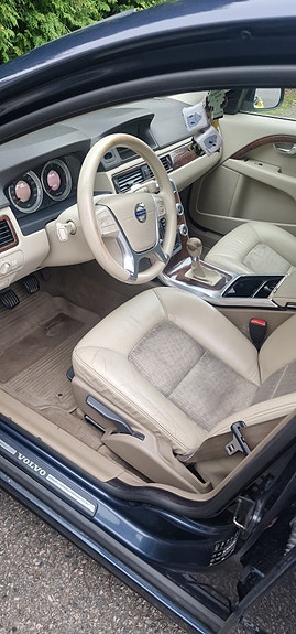 Volvo V70 5 of 8