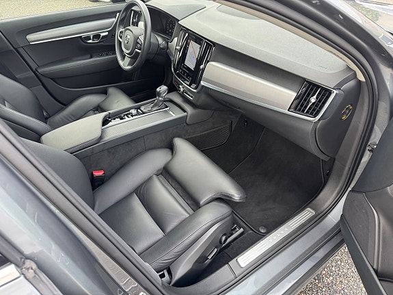 Volvo V90 13 of 17