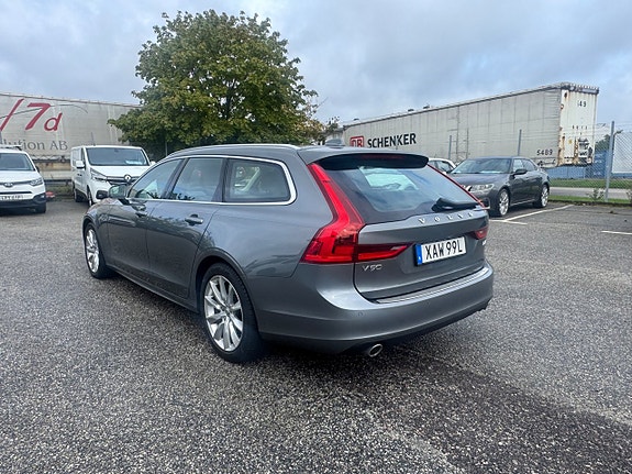 Volvo V90 5 of 17