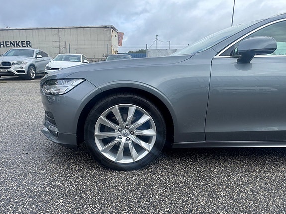 Volvo V90 9 of 17