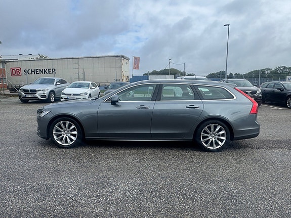 Volvo V90 4 of 17