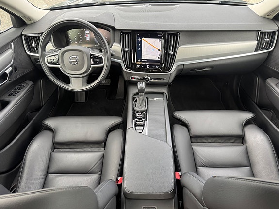 Volvo V90 11 of 17
