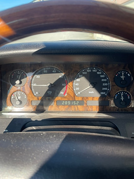 Jaguar XJ 4 of 8