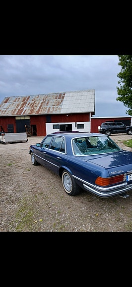 Mercedes-Benz 450 SEL 2 of 5