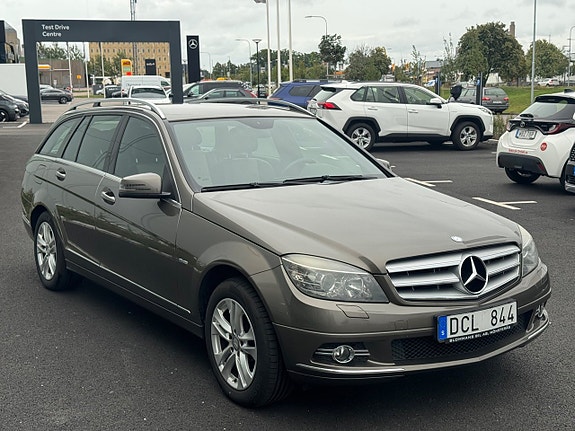 Mercedes-Benz C180 6 of 9