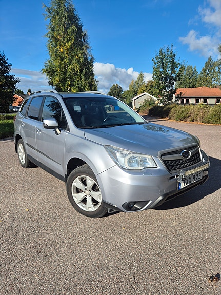 Subaru Forester 3 of 4