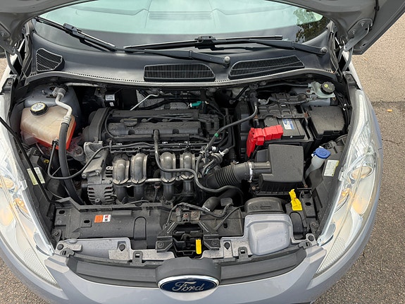 Ford Fiesta 6 of 7