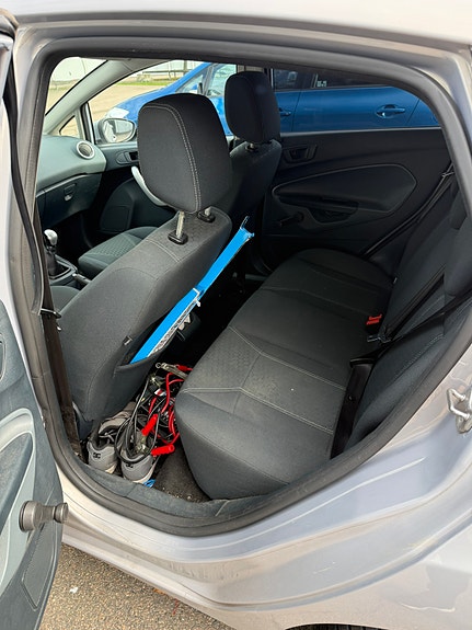 Ford Fiesta 2 of 7