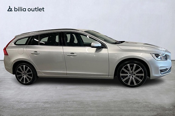Volvo V60 5 of 30