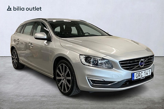 Volvo V60 2 of 30