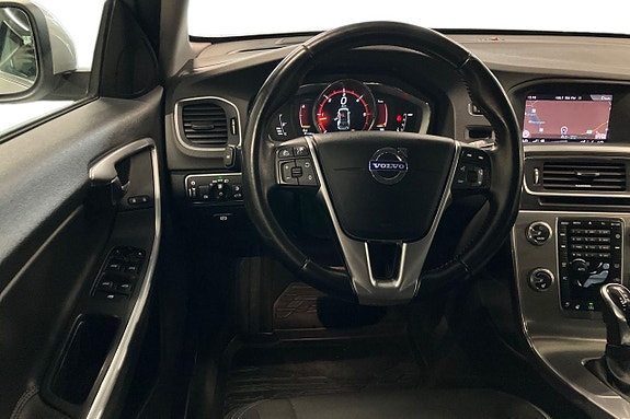 Volvo V60 14 of 30