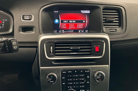 Volvo V60 16 of 30