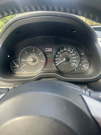 Subaru Legacy 9 of 9