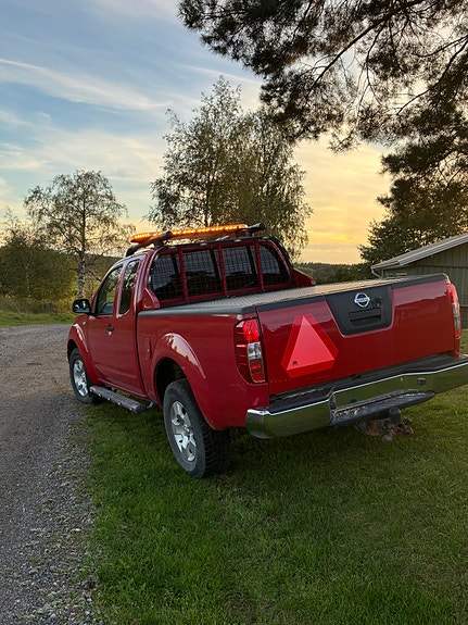 Nissan Navara 2 of 4