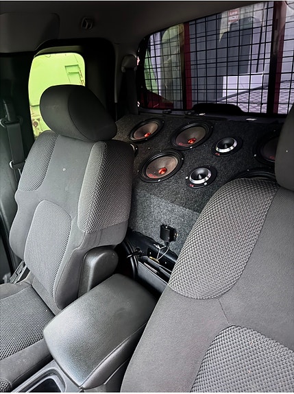 Nissan Navara 3 of 4