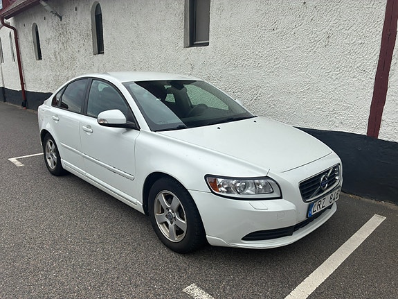 Volvo S40 6 of 9
