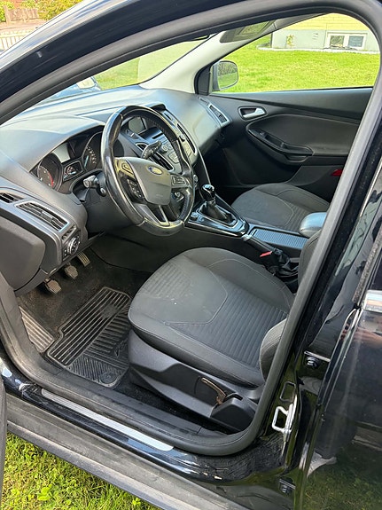 Ford Focus 5 of 6
