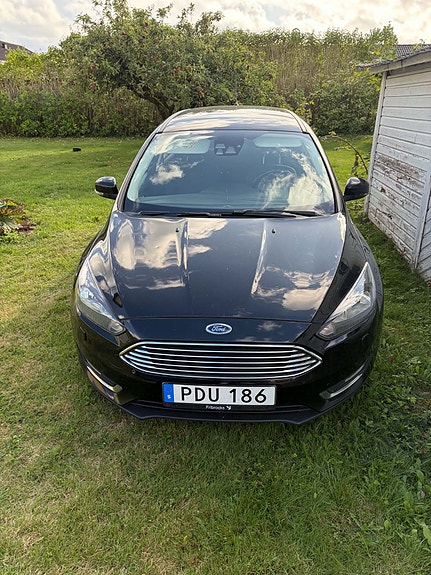 Ford Focus 2 of 6