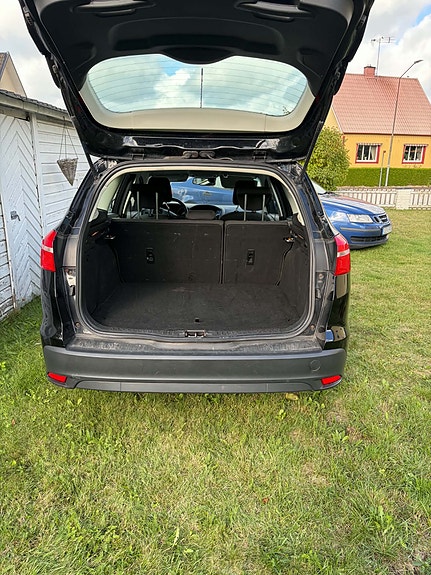 Ford Focus 4 of 6