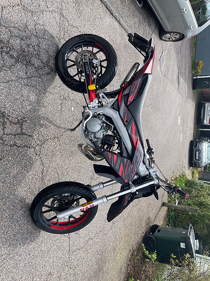 Aprilia Sx50 2 of 9