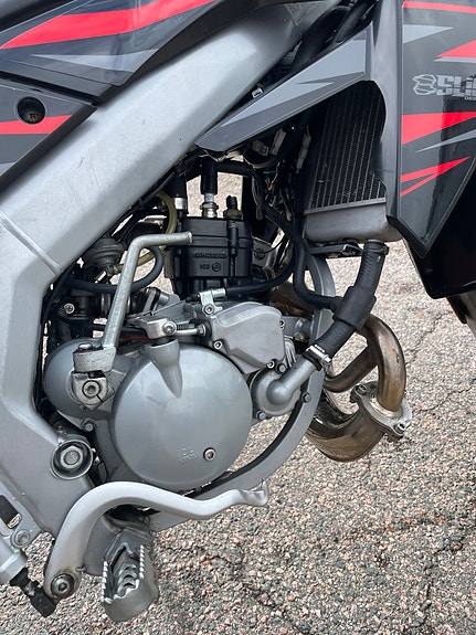 Aprilia Sx50 4 of 9
