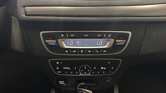 Renault Megane 21 of 22