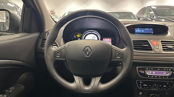 Renault Megane 16 of 22