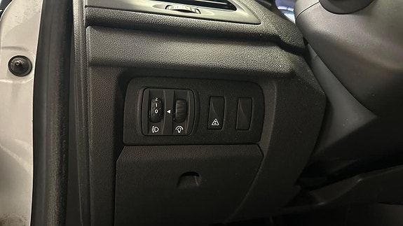 Renault Megane 9 of 22