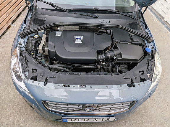 Volvo V60 10 of 11