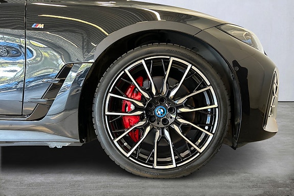 BMW i4 9 of 27