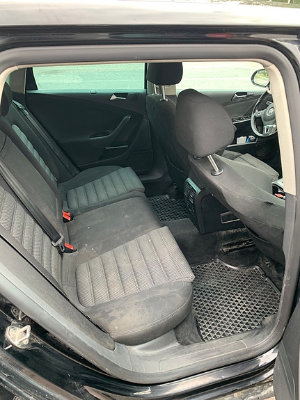 Volkswagen Passat 5 of 6