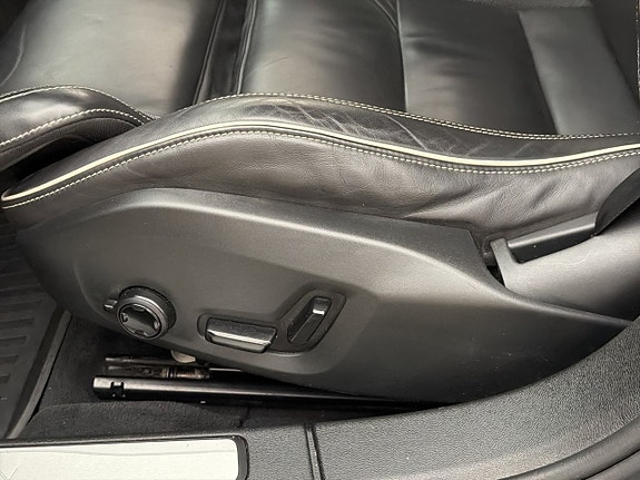 Volvo S60 25 of 30