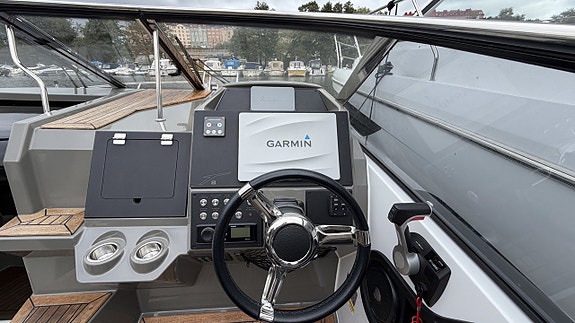 Finnmaster T8 - 20 / Yamaha F300 - 25 8 of 16