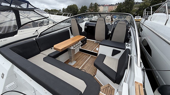 Finnmaster T8 - 20 / Yamaha F300 - 25 5 of 16