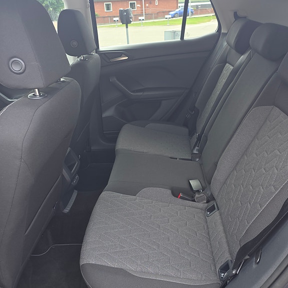 Volkswagen T-Cross 6 of 6