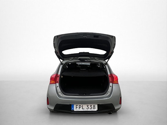 Toyota Auris 25 of 29