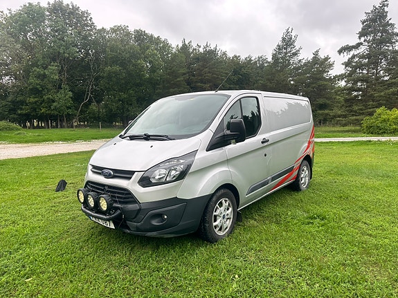 Ford Transit Custom 9 of 9