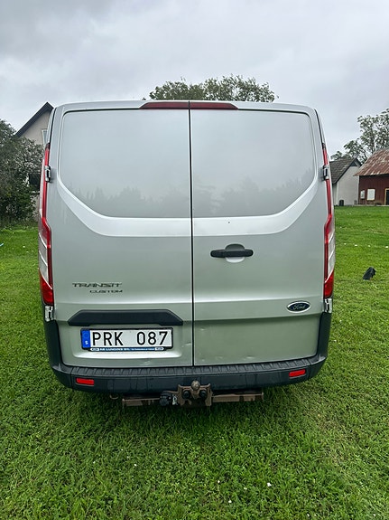 Ford Transit Custom 7 of 9