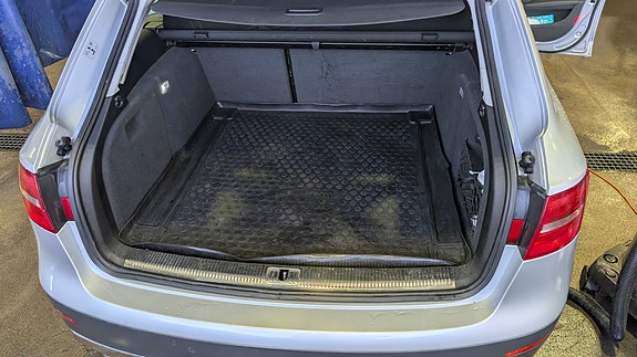 Audi A4 allroad 9 of 9