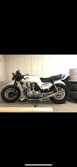 Honda CB750F2 - Café racer-projekt 9 of 9