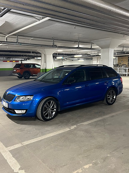 Skoda Octavia 2 of 25