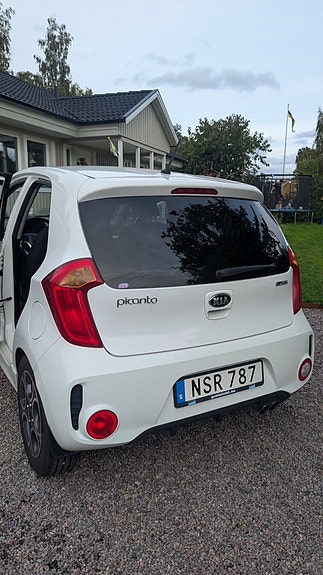 Kia Picanto 13 of 14