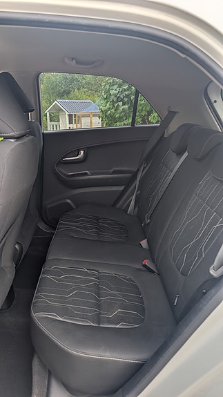 Kia Picanto 11 of 14