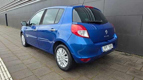 Renault Clio 3 of 16