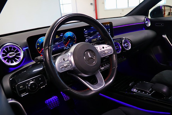 Mercedes-Benz A250 17 of 29