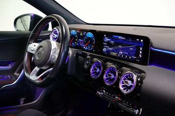 Mercedes-Benz A250 11 of 29