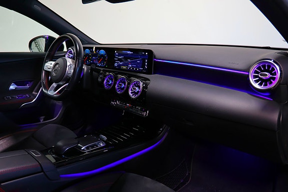Mercedes-Benz A250 10 of 29